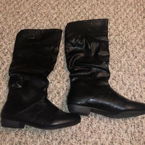 Cliffs Firework Boots